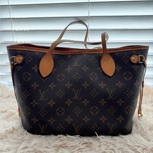 Louis Vuitton Neverfull PM Monogram Canvas